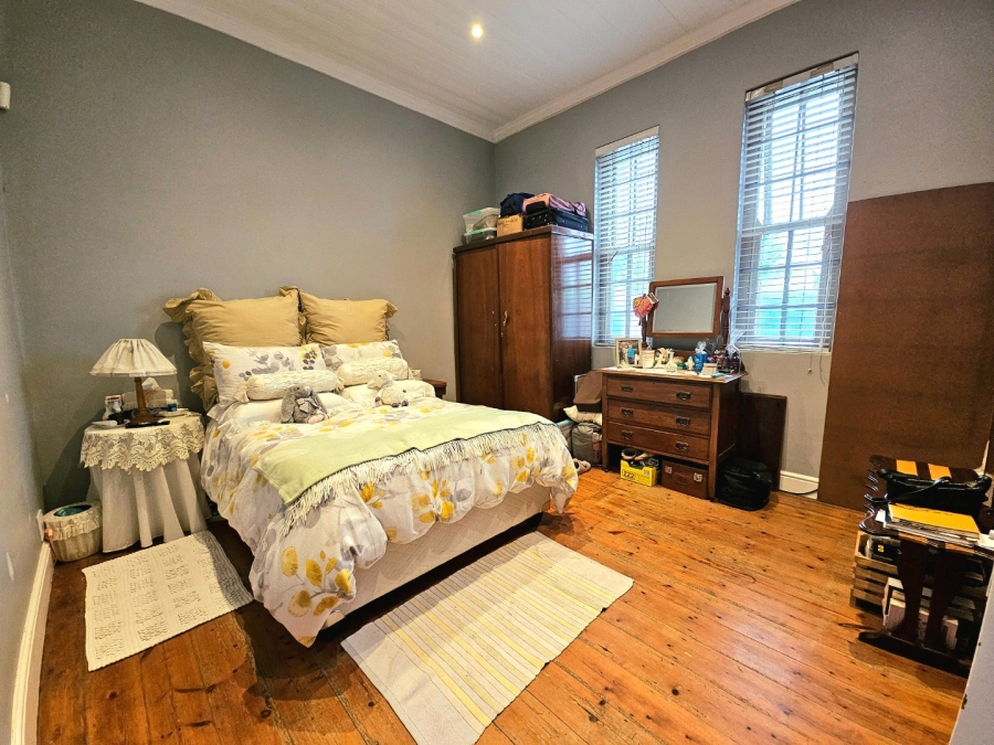 3 Bedroom Property for Sale in Wynberg Western Cape
